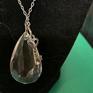 Gorgeous necklace 16”